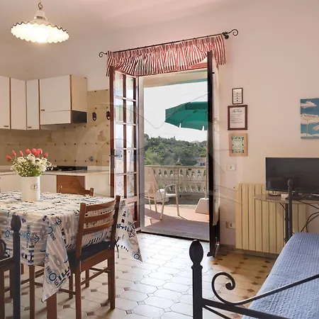 Flora - Goelba Apartment