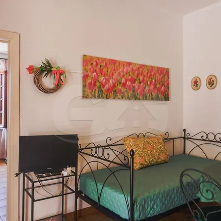 Apartment Flora - Goelba